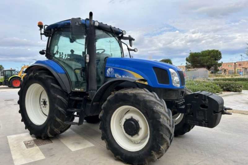 OmecoHub - Immagine NEW HOLLAND T6070